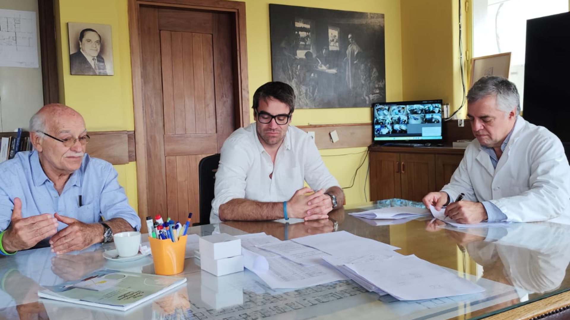 Fundación Pérez Scremini y el Hospital de Clínicas firman un acuerdo para implementar terapias celulares CAR T en Uruguay