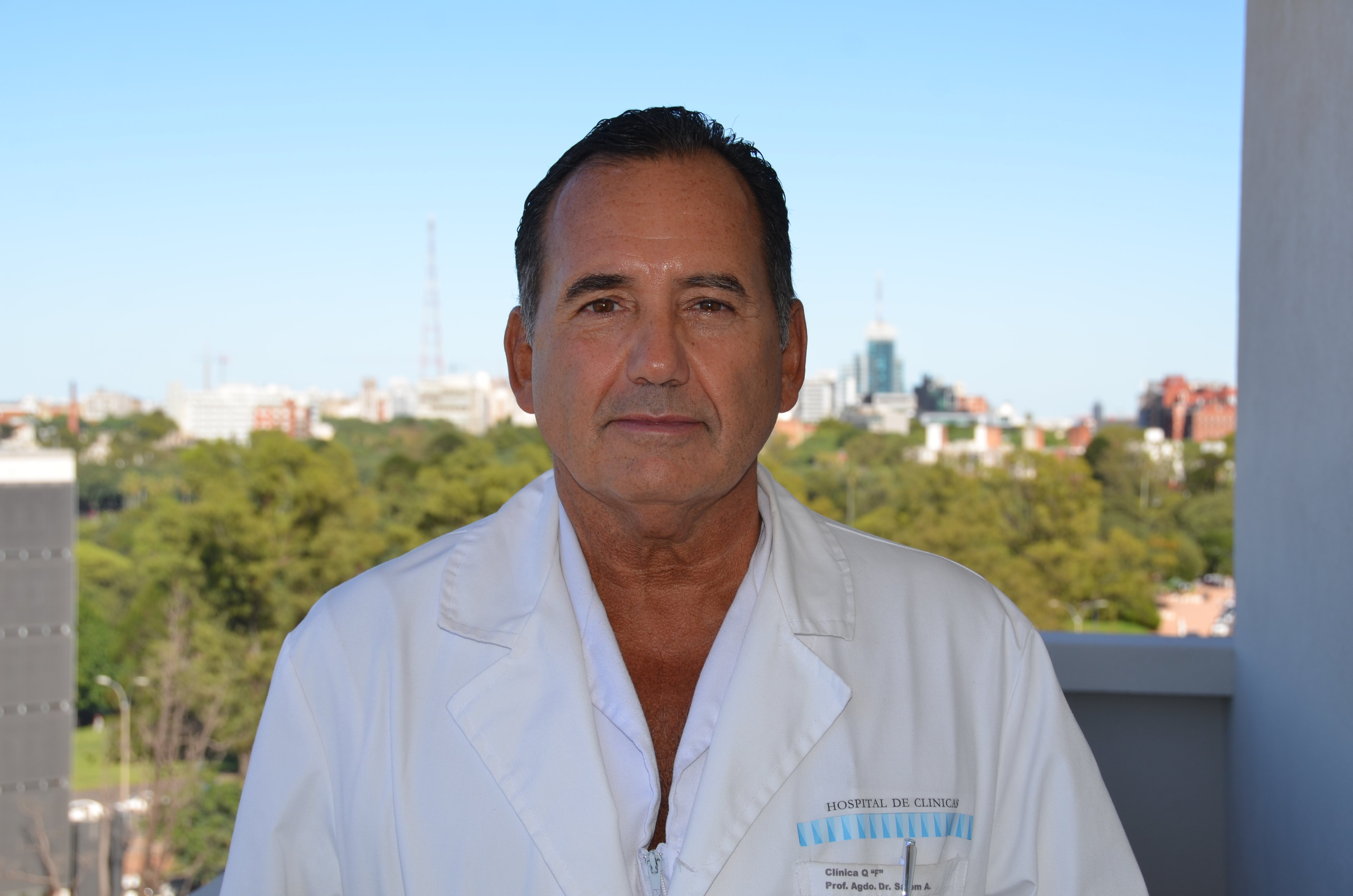 Dr. Andrés Salóm